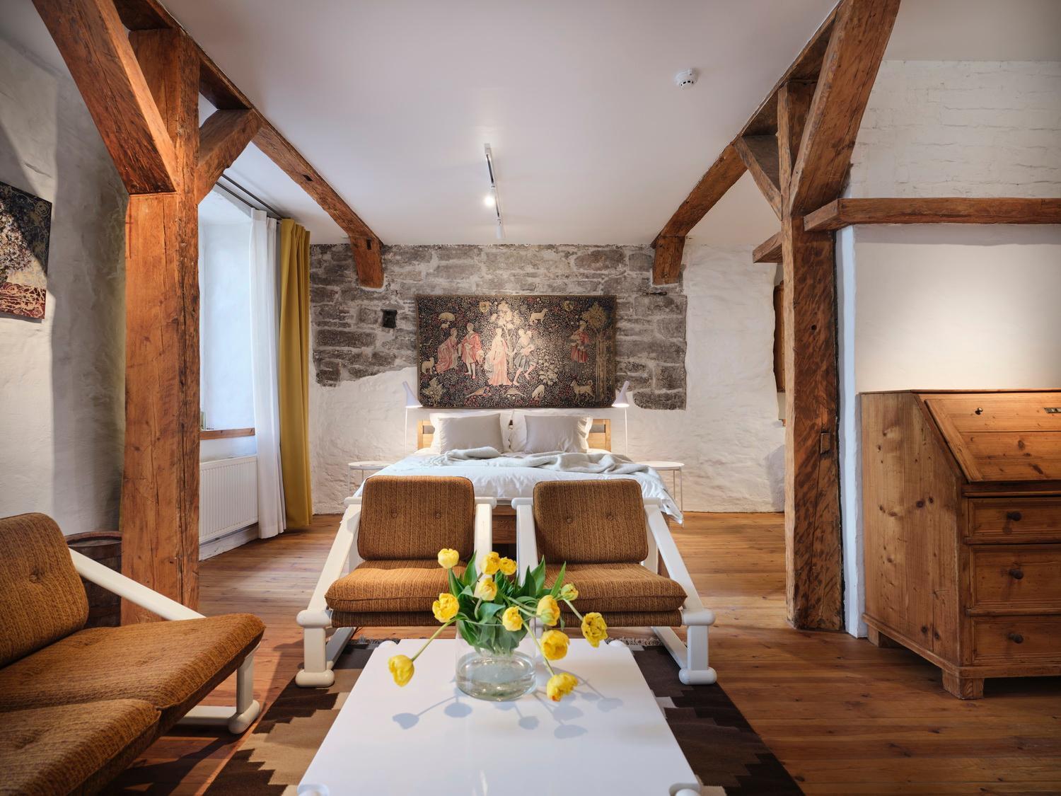 Historic Apartment With Private Garden In Old Town Ταλίν Εξωτερικό φωτογραφία