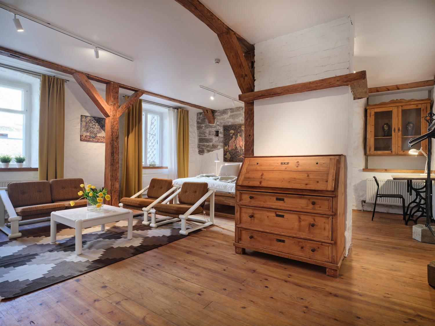 Historic Apartment With Private Garden In Old Town Ταλίν Εξωτερικό φωτογραφία