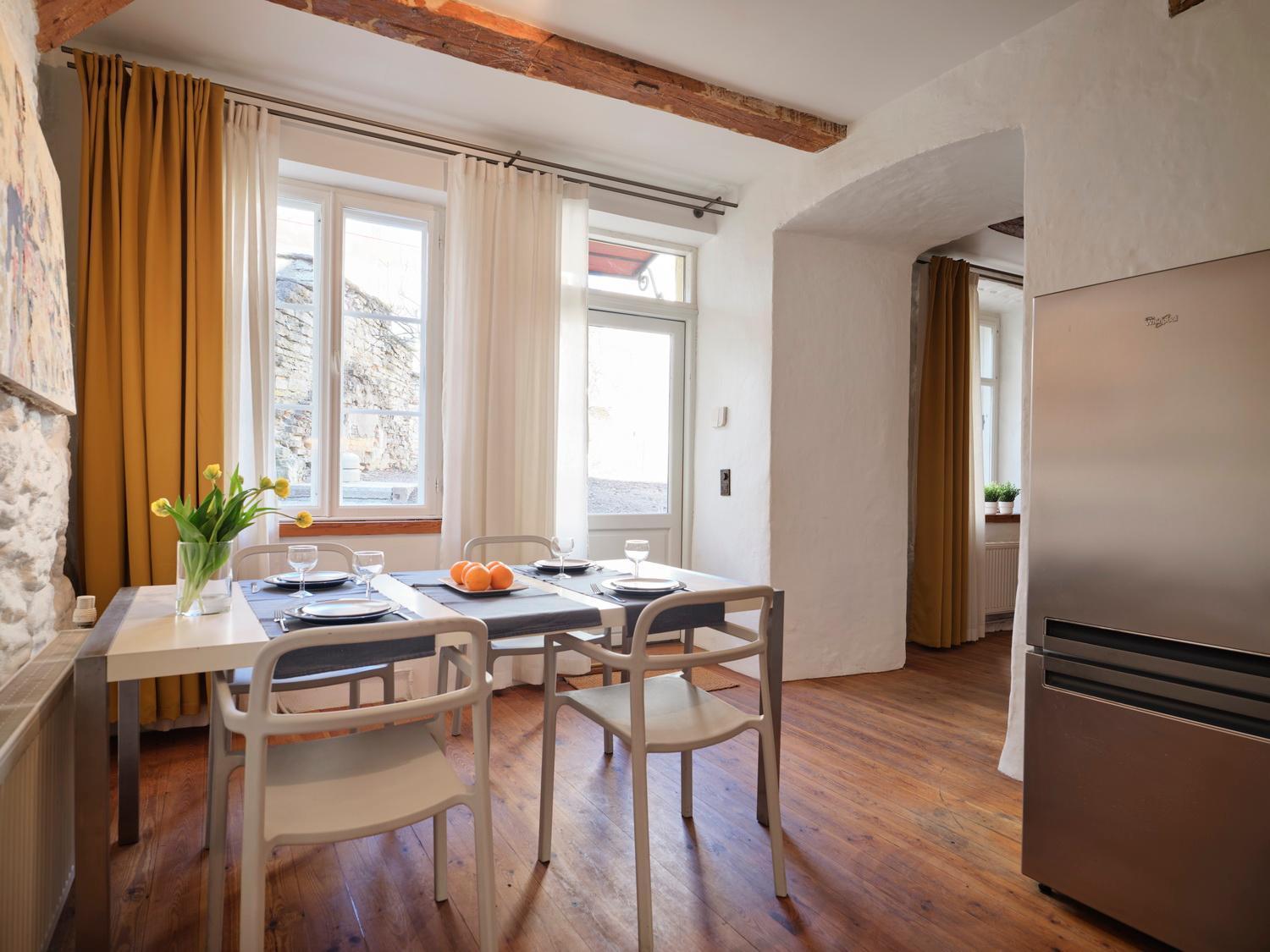 Historic Apartment With Private Garden In Old Town Ταλίν Εξωτερικό φωτογραφία